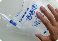 AIR CUSHION，AIR PILLOW，AIR BAG，NEW PACK，充气袋，填充气袋，手袋填充，气柱包装，缓冲气垫，气囊,塞纸